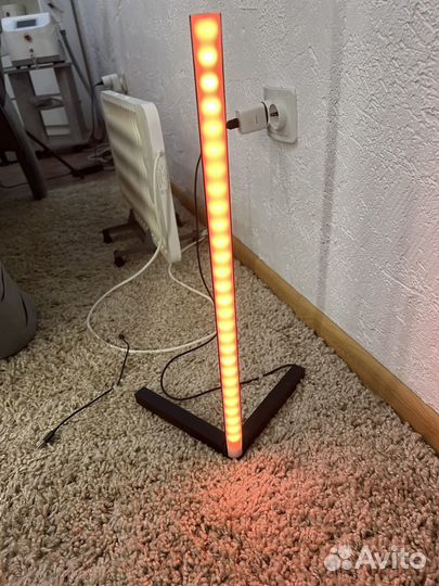 Лампа светодиодная настольная