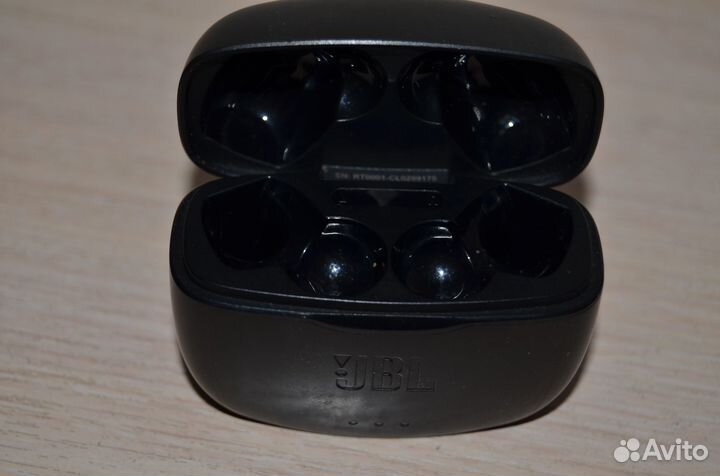 Кейс от наушников jbl