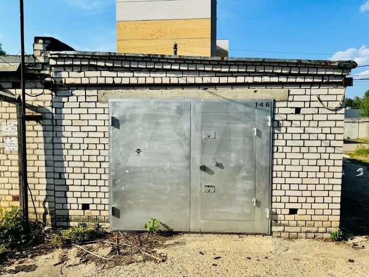 Гараж, > 30 м²