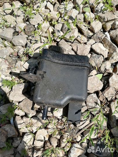 Бачок гур Volvo s40