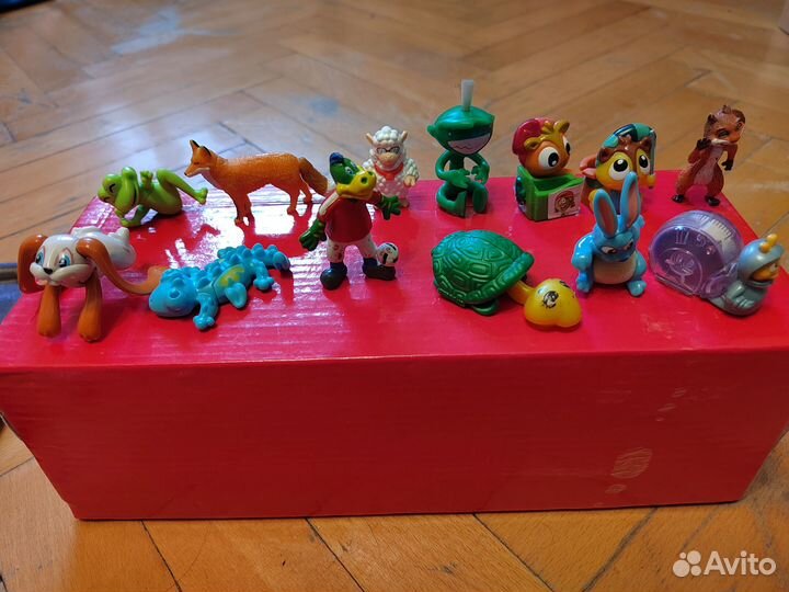 Игрушки из киндера