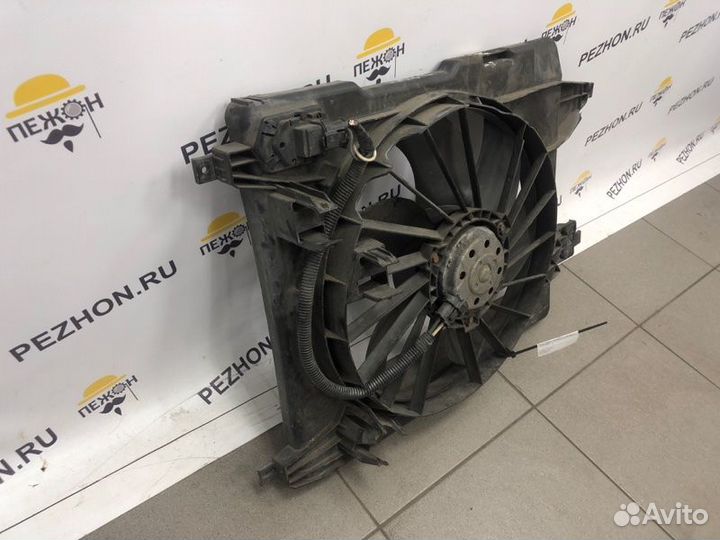 Диффузор с вентилятором Renault Megane универсал