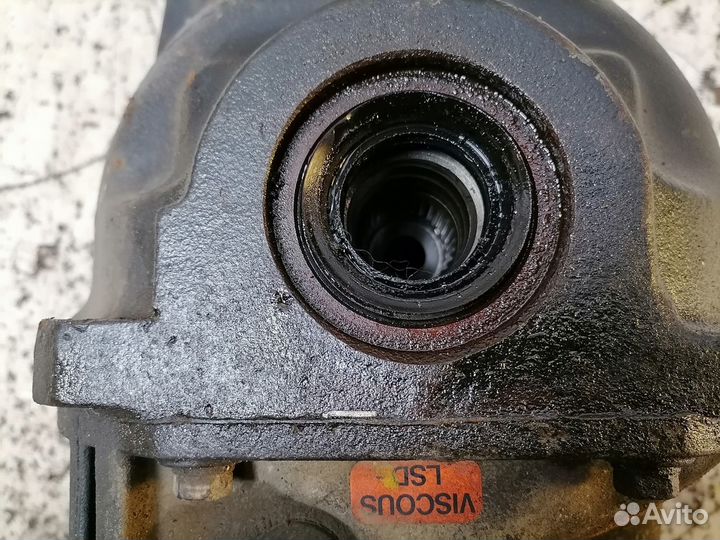 Редуктор задний Nissan Cedric PY32 LSD