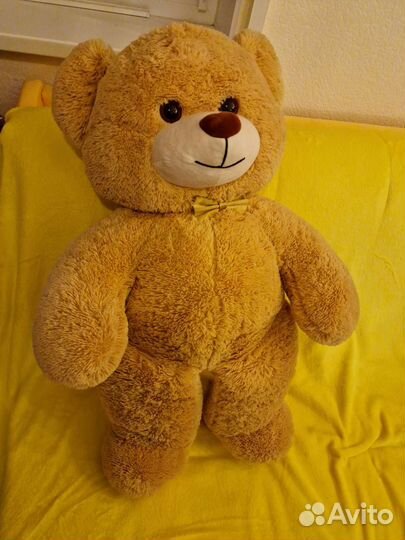 Большой плюшевый мишка