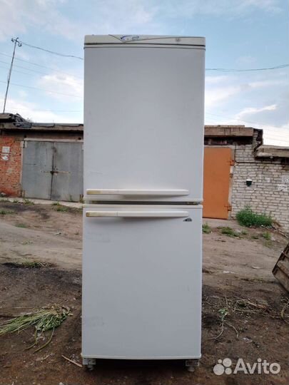 Холодильник 