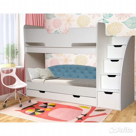 Кровать двухьярусная