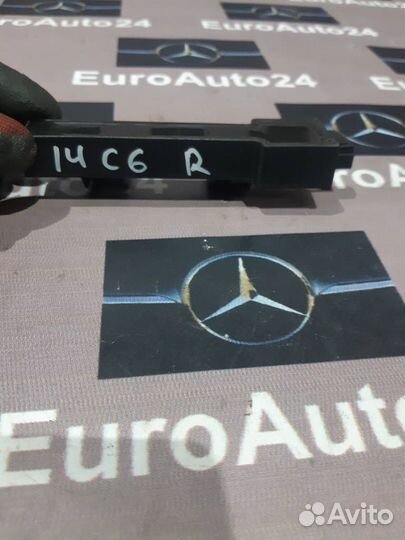 Антенна 4F0909141C Mercedes-Benz E-Class 2003 W211