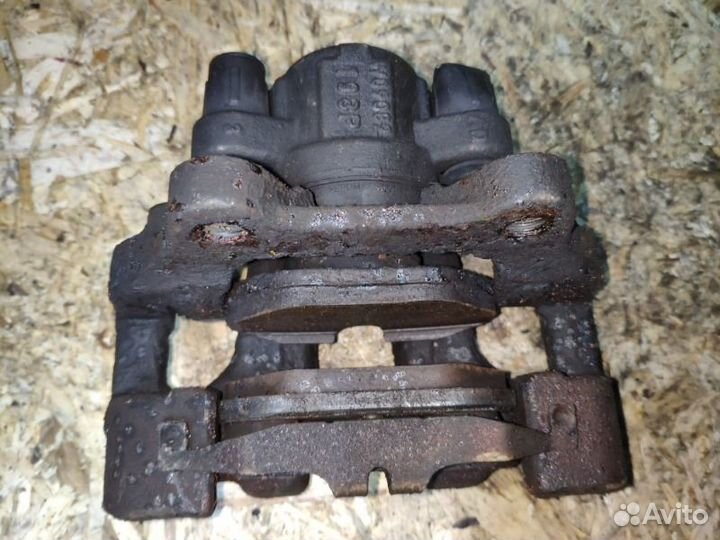 Суппорт тормозной задний правый Bmw 328I F30 N20