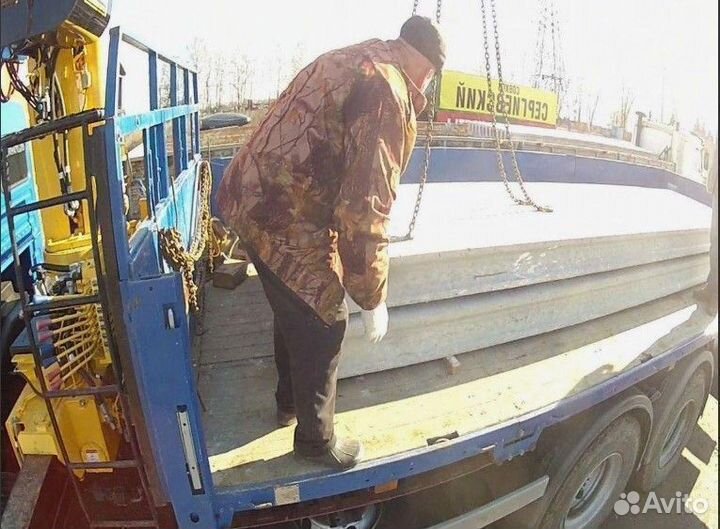 Плиты перекрытий рядом