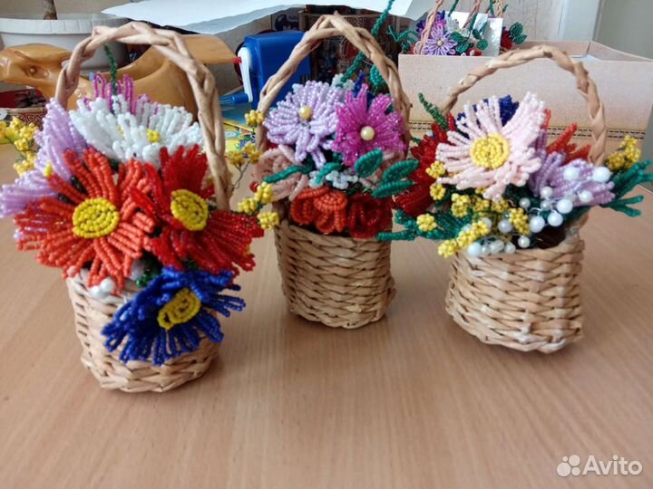 Фиалки из бисера