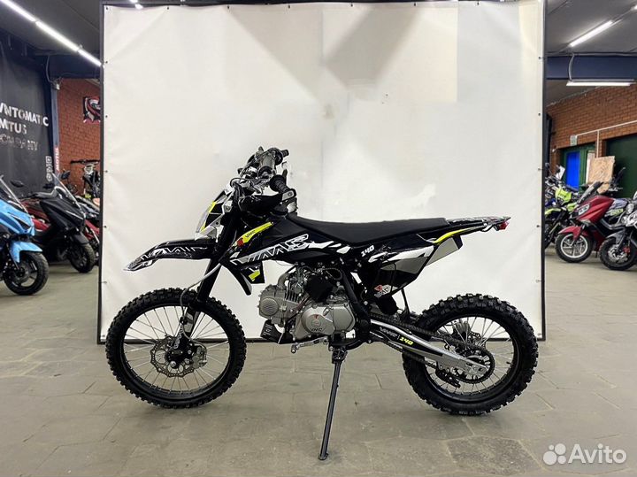 Мотоцикл питбайк Vento VMC 140 (19\16)