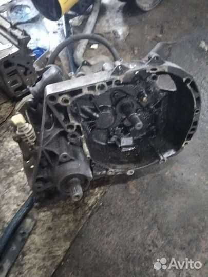 Запчасти и МКПП Renault