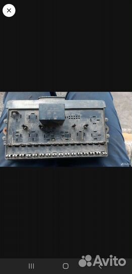 Предохранительный Монтажный блок москвич 2141