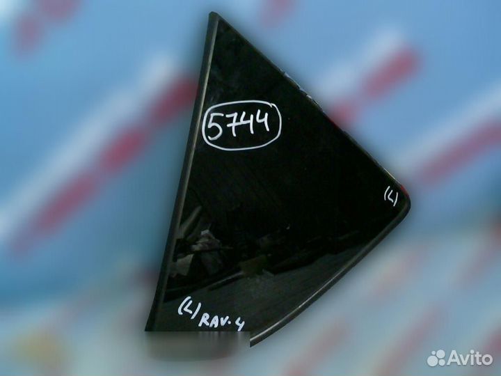 Стекло кузовное глухое левое Toyota RAV 4 2006-201