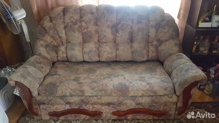 Диван и два кресла