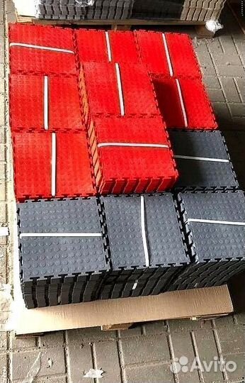 Модульное напольное покрытие для гаража