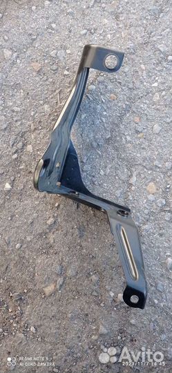 Кронштейн интеркулера