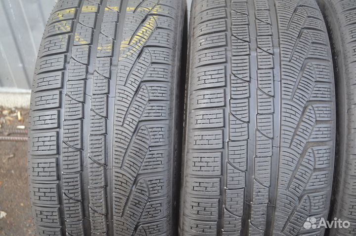 Pirelli Winter Sottozero 240 Serie II 245/45 R18 100V