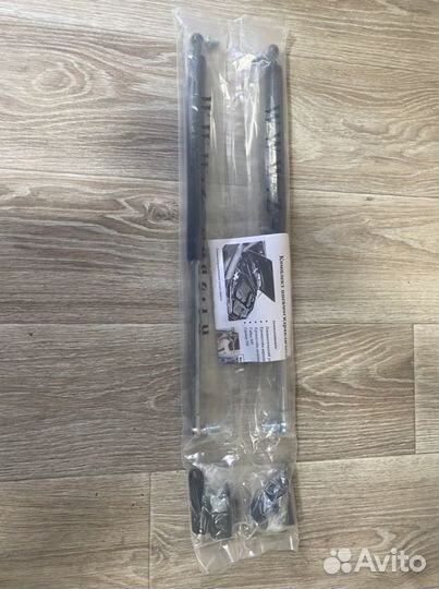 Газовый упор капота Веста