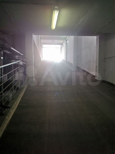 Машиноместо, 18 м²