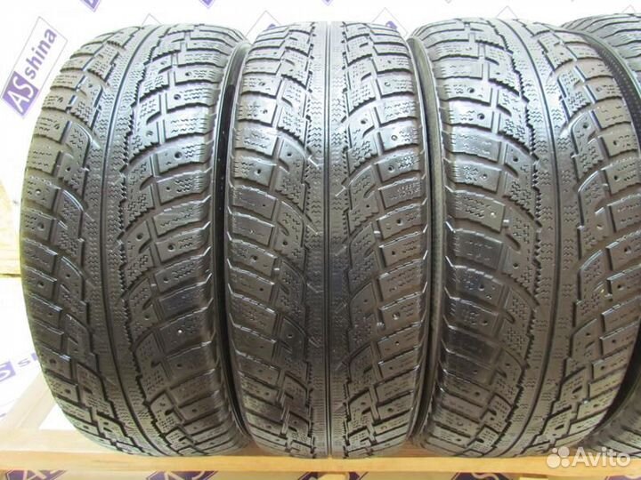 Kumho I'Zen RV Stud KC16 225/65 R17 96R