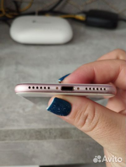 iPhone 7, 32 ГБ
