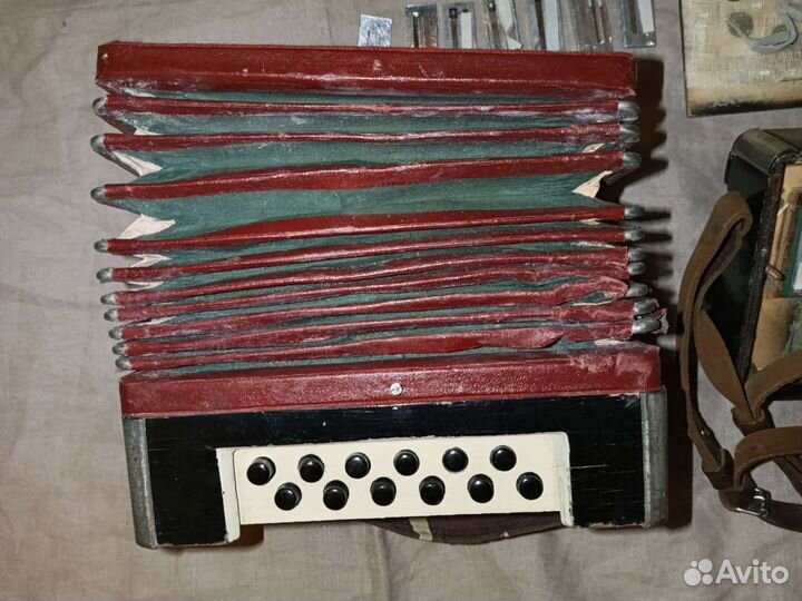Старинная гармошка
