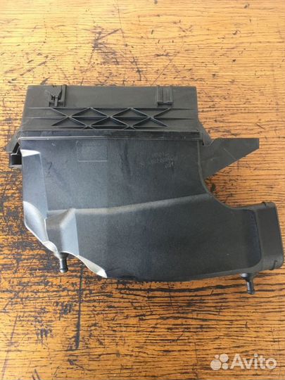 Корпус воздушного фильтра Mercedes S-Class W222