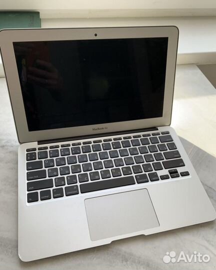 Apple macbook air 11 2014 A1465