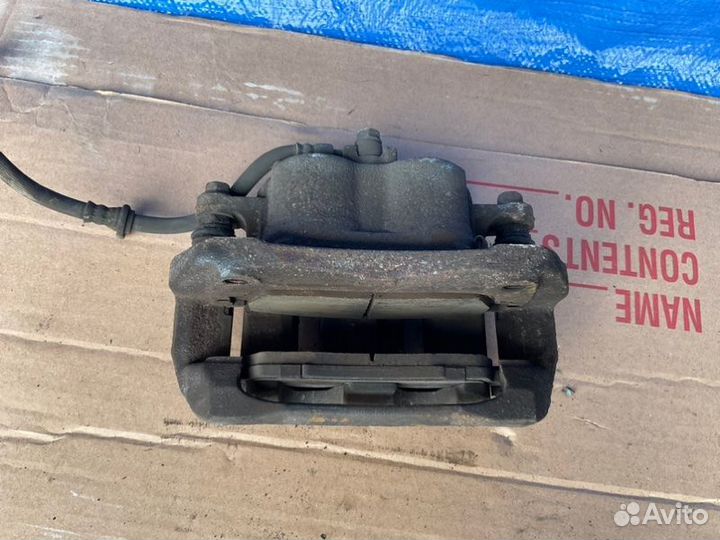 Суппорт передний левый Honda Odyssey RL3 J35A7