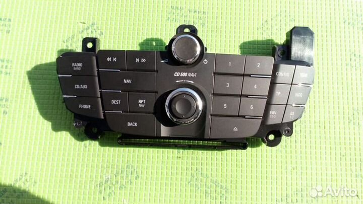 Панель управления аудиосистемой Opel Insignia