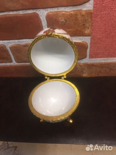 Шкатулка яйцо из Египта