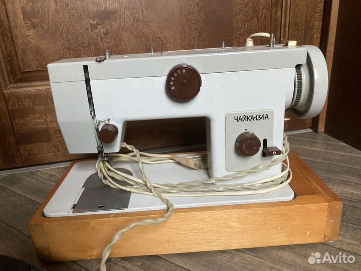 Швейная машина Чайка 134а