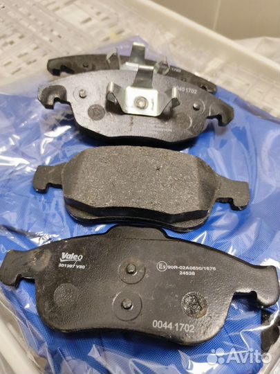 Тормозные колодки Valeo