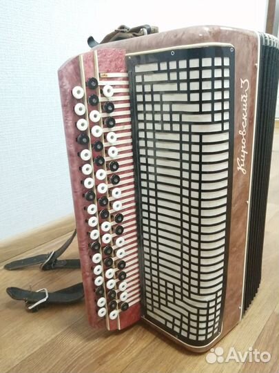 Баян Кировский 3