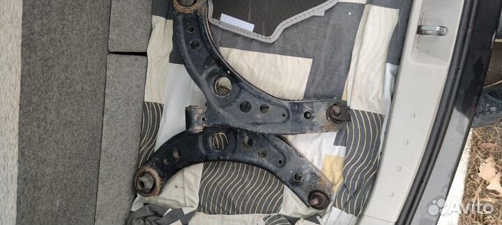 Рычаги передние toyota passo 2