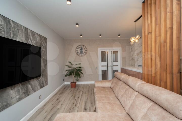 3-к. квартира, 100 м², 13/17 эт.