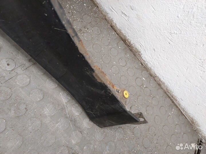 Крыло правое переднее Volvo V40