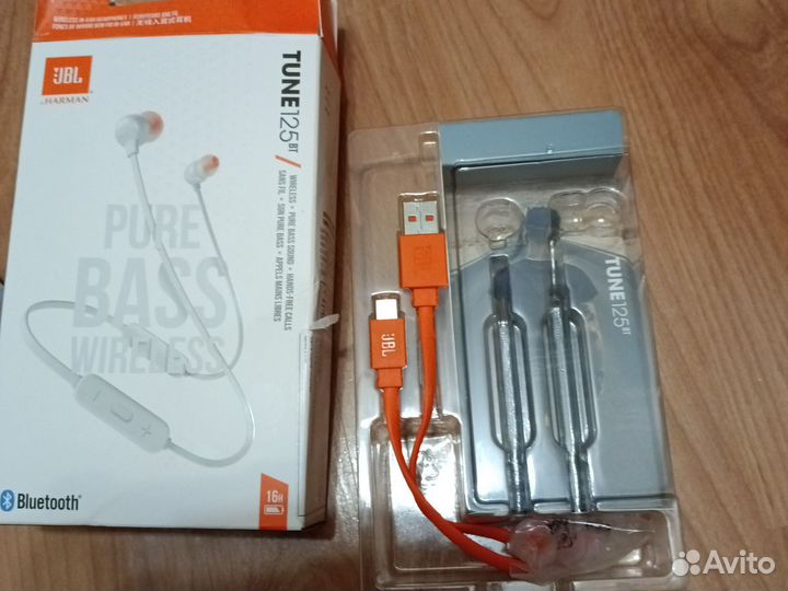 Блютуз наушники JBL