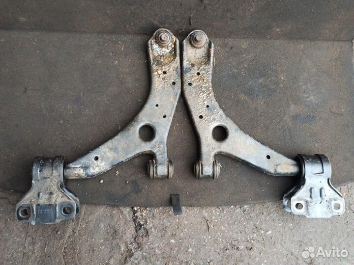 Рычаг передний mazda 3 BL