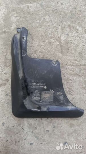 Брызговик задний левый Toyota Camry V70