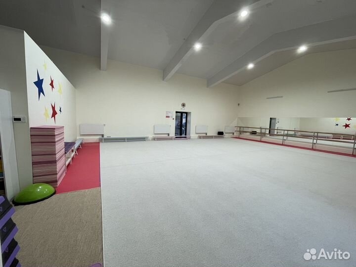 Здание, 306 м²