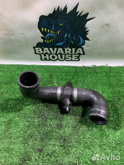 Патрубок радиатора Bmw 5 F10 N20B20B 2012