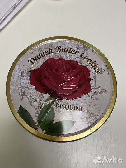 Коробка металлическая с розой