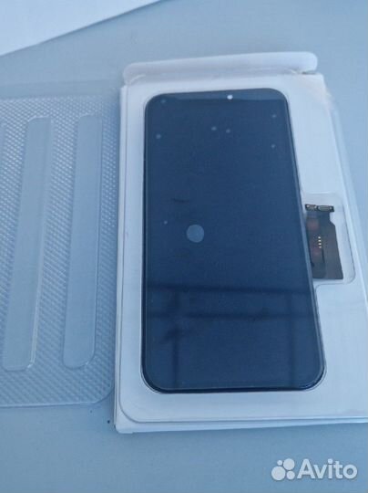 Дисплей на iPhone XR