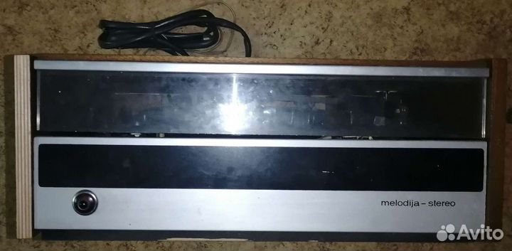 Проигрыватель Melodija Stereo