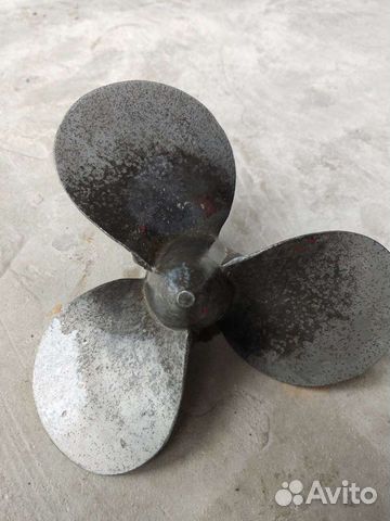 Винт на лодочный мотор