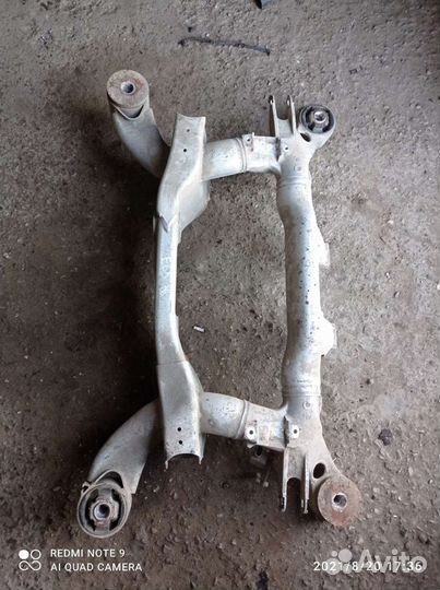 Подрамник задний бмв Е65/Е66