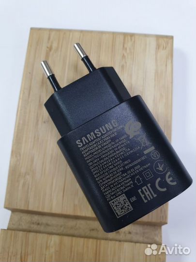 Сетевое зарядное устройство Samsung