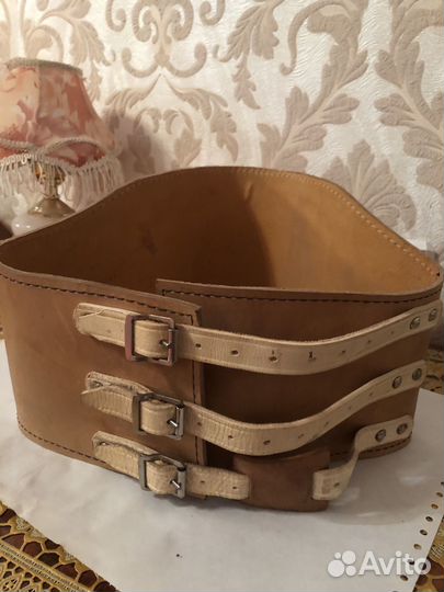 Пояс тяжелоатлетический